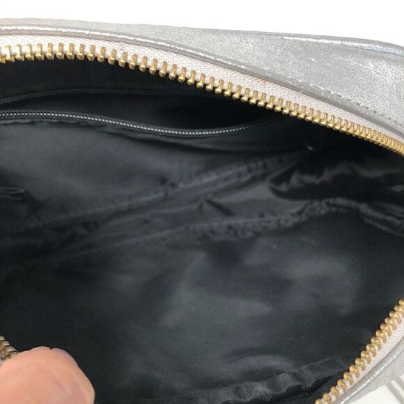 Victoria Secret Silver Croc Square Gold Chain Hands Free Tassle Charm Crossbody - Picture 5 of 7